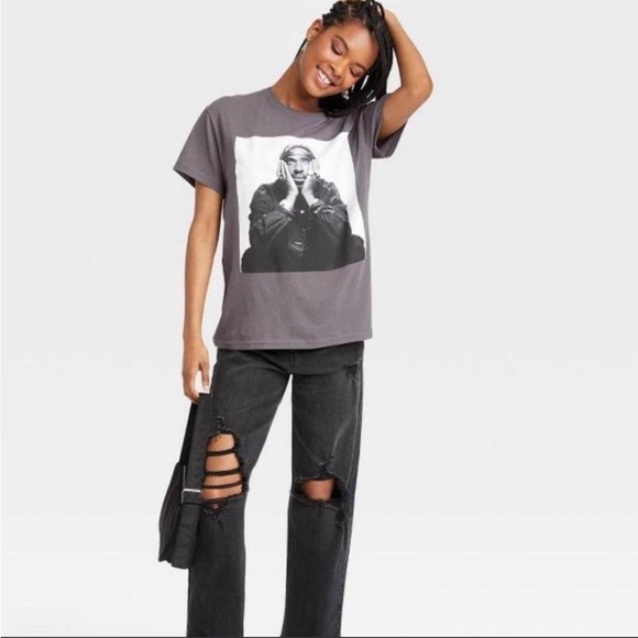 Grey Tupac graphic tee Size M - Picture 3 of 4
